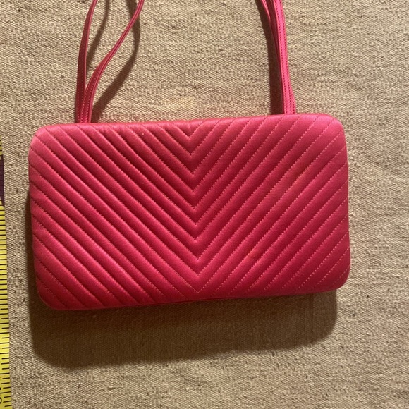 VINTAGE JUDITH LEIBER for Bonwit Teller rose pink satin shoulder bag - Picture 2 of 6